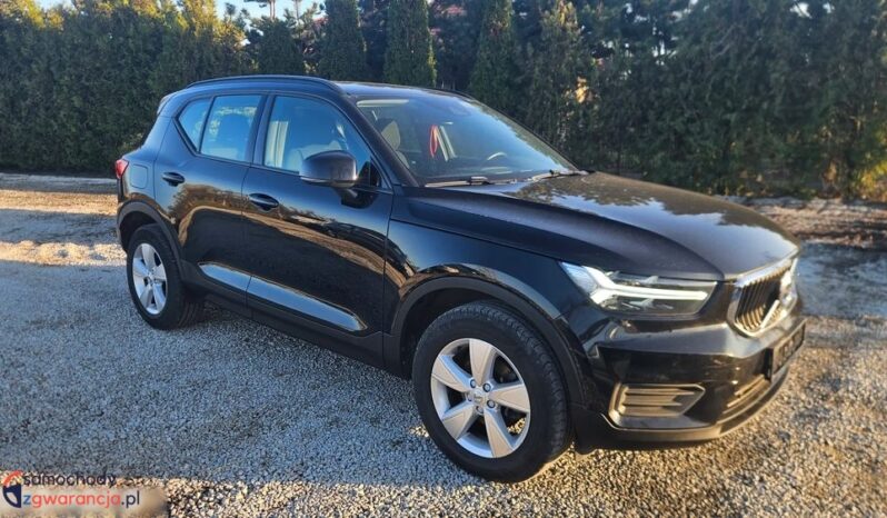 VOLVO XC 40 | FWD (przód) | Manualna | 149 KM | Czarny full