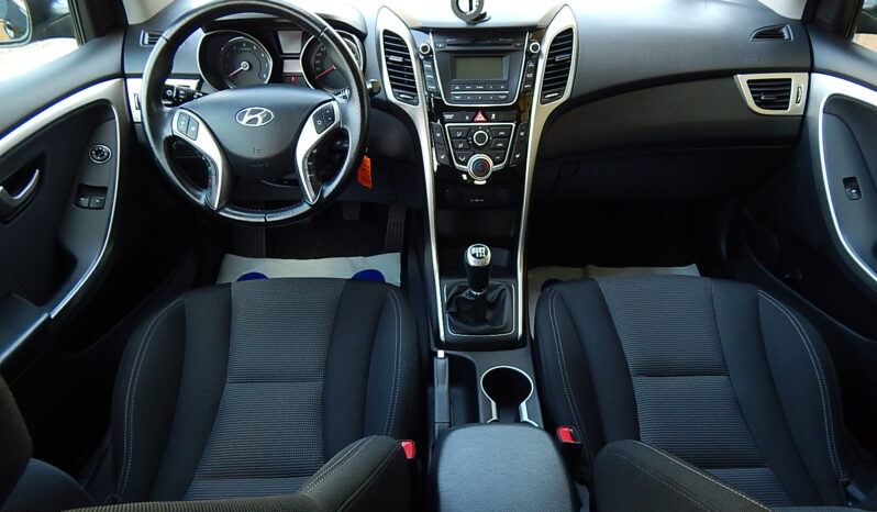 HYUNDAI I30  | FWD (przód) | Manualna | 99 KM | Czarny full