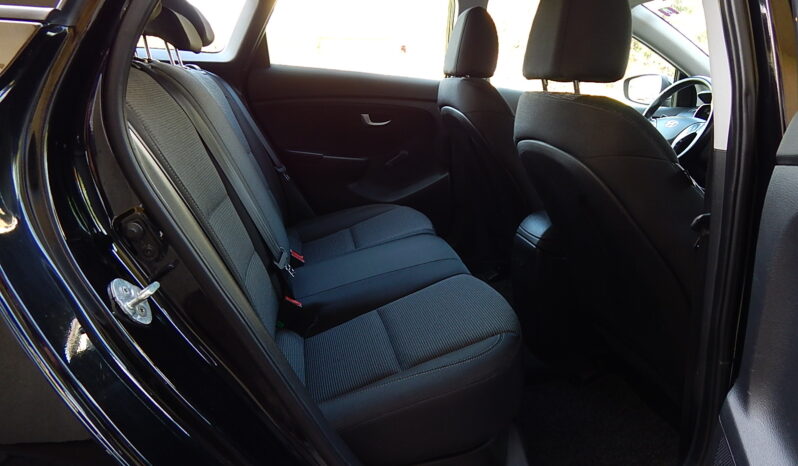 HYUNDAI I30  | FWD (przód) | Manualna | 99 KM | Czarny full