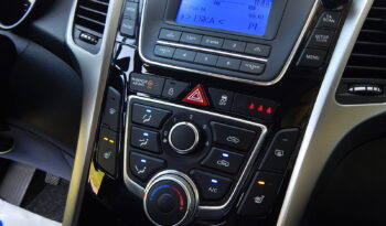 HYUNDAI I30  | FWD (przód) | Manualna | 99 KM | Czarny full