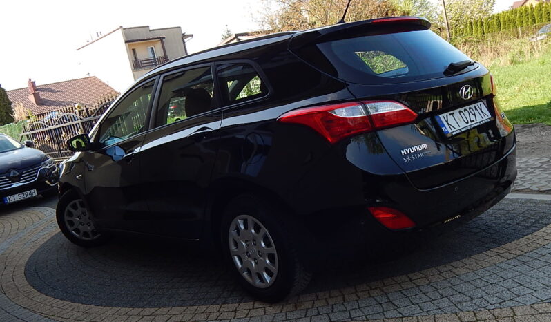HYUNDAI I30  | FWD (przód) | Manualna | 99 KM | Czarny full