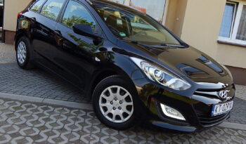 HYUNDAI I30  | FWD (przód) | Manualna | 99 KM | Czarny full