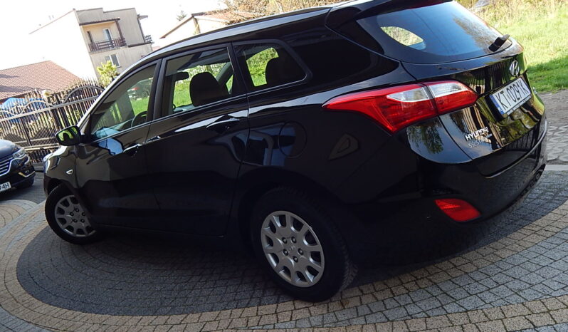 HYUNDAI I30  | FWD (przód) | Manualna | 99 KM | Czarny full