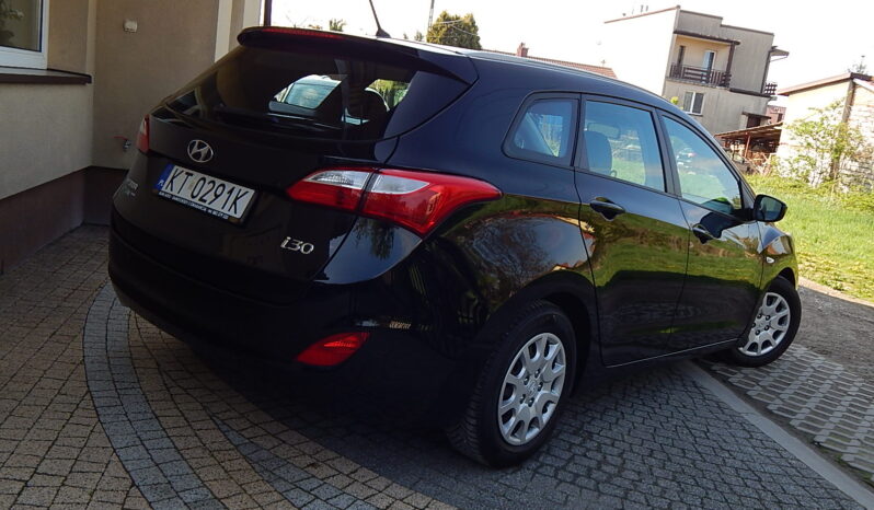HYUNDAI I30  | FWD (przód) | Manualna | 99 KM | Czarny full