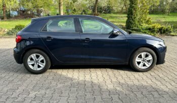 AUDI A1  | FWD (przód) | Automatyczna | 95 KM | Granatowy full