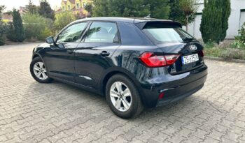 AUDI A1  | FWD (przód) | Automatyczna | 95 KM | Granatowy full
