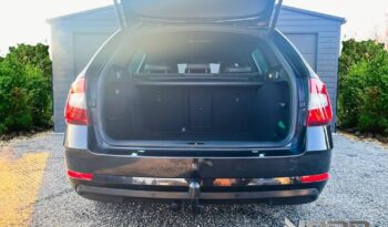 SKODA Octavia  | 4×4 (stały) | Automatyczna | 184 KM | Czarny full