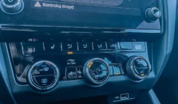 SKODA Octavia  | 4×4 (stały) | Automatyczna | 184 KM | Czarny full