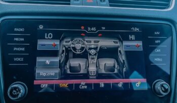 SKODA Octavia  | 4×4 (stały) | Automatyczna | 184 KM | Czarny full