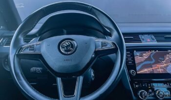 SKODA Octavia  | 4×4 (stały) | Automatyczna | 184 KM | Czarny full