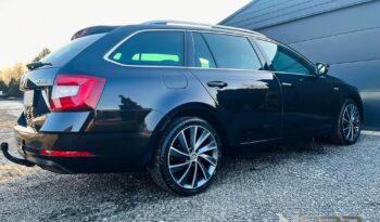 SKODA Octavia  | 4×4 (stały) | Automatyczna | 184 KM | Czarny full