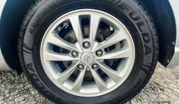 HYUNDAI I30  | FWD (przód) | Manualna | 110 KM | Srebrny full