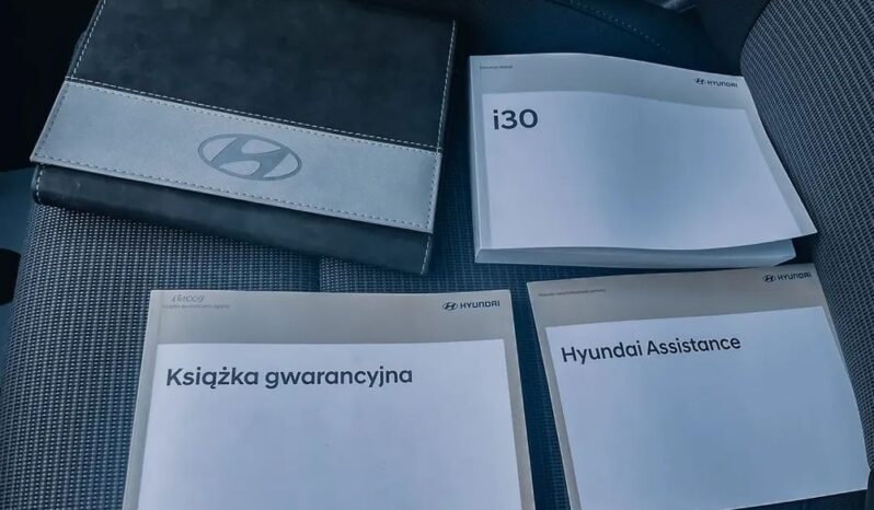 HYUNDAI I30  | FWD (przód) | Manualna | 110 KM | Srebrny full
