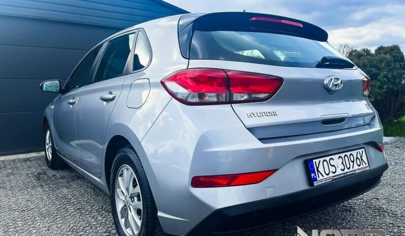 HYUNDAI I30  | FWD (przód) | Manualna | 110 KM | Srebrny full