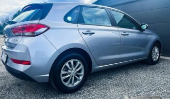 HYUNDAI I30  | FWD (przód) | Manualna | 110 KM | Srebrny full