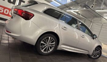 TOYOTA Avensis  | FWD (przód) | Manualna | 143 KM | Srebrny full