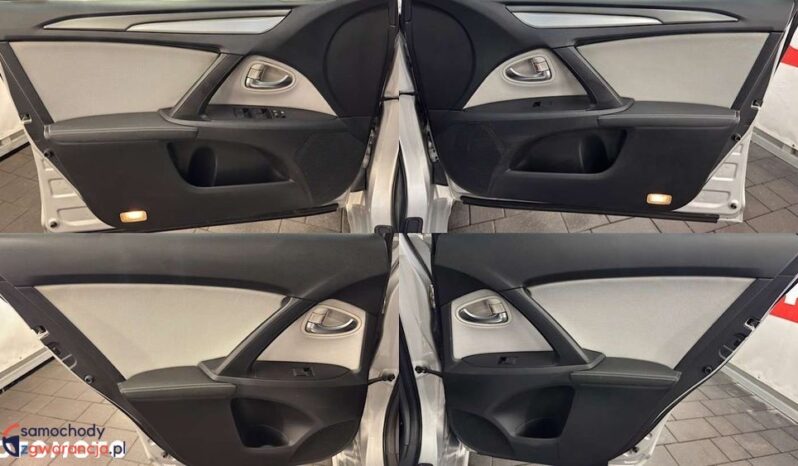 TOYOTA Avensis  | FWD (przód) | Manualna | 143 KM | Srebrny full