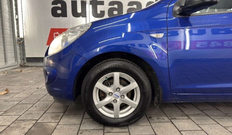 HYUNDAI i20  | FWD (przód) | Manualna | 100 KM | Niebieski full