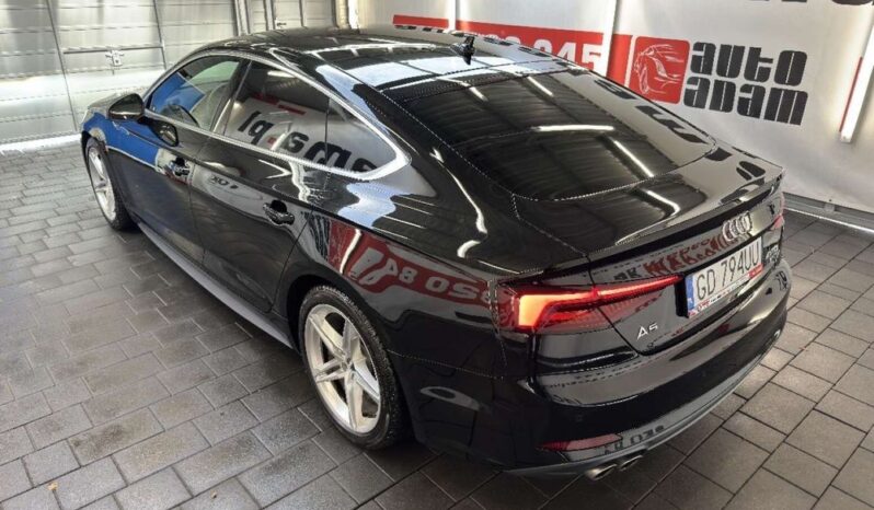 AUDI A5  | 4×4 (stały) | Automatyczna | 190 KM | Czarny full
