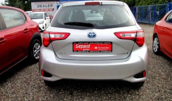 TOYOTA Yaris  | FWD (przód) | Automatyczna | 75 KM | Srebrny full