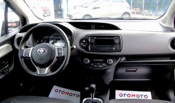 TOYOTA Yaris  | FWD (przód) | Automatyczna | 75 KM | Srebrny full