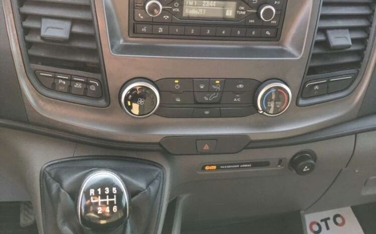 FORD Transit  | FWD (przód) | Manualna | 130 KM | Srebrny full