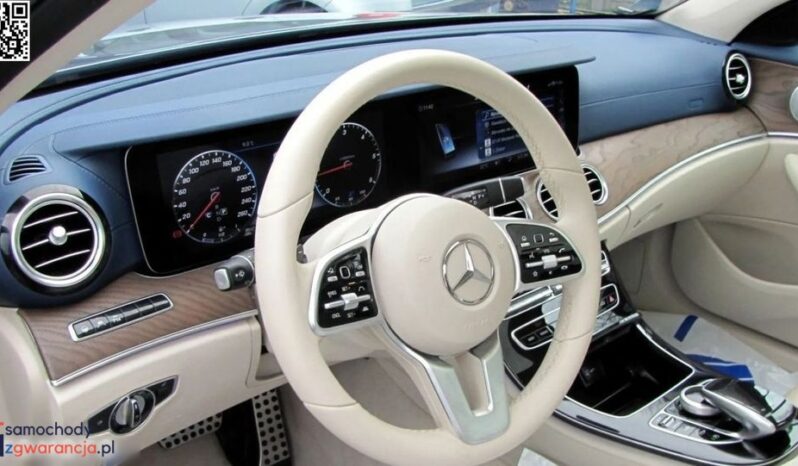 MERCEDES-BENZ Klasa E | 4×4 (stały) | Automatyczna | 195 KM | Szary full