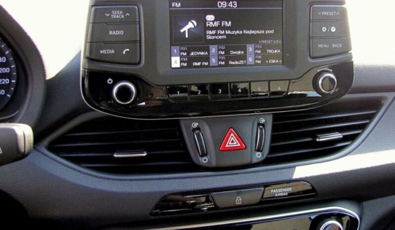 HYUNDAI I30  | FWD (przód) | Manualna | 116 KM | Biały full
