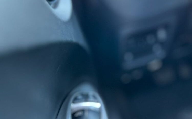 NISSAN Juke  | 4×4 (doł. automatycznie) | Automatyczna | 190 KM | Szary full