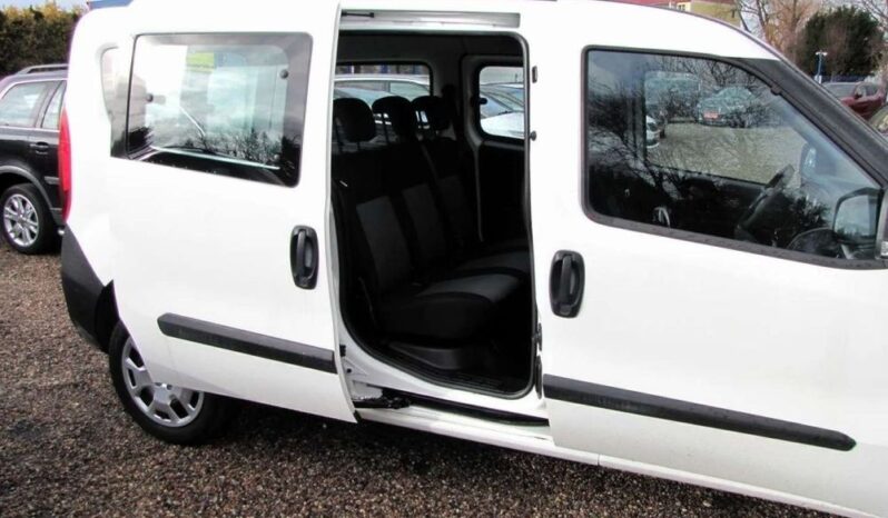 FIAT Doblo  | FWD (przód) | Manualna | 95 KM | Biały full