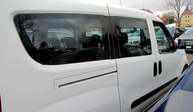 FIAT Doblo  | FWD (przód) | Manualna | 95 KM | Biały full