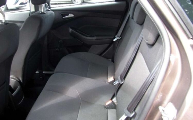 FORD Focus  | FWD (przód) | Manualna | 95 KM | Brązowy full