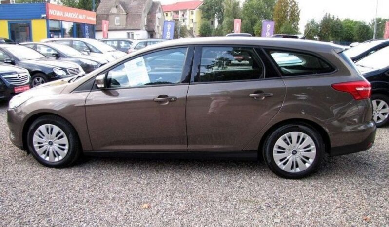 FORD Focus  | FWD (przód) | Manualna | 95 KM | Brązowy full
