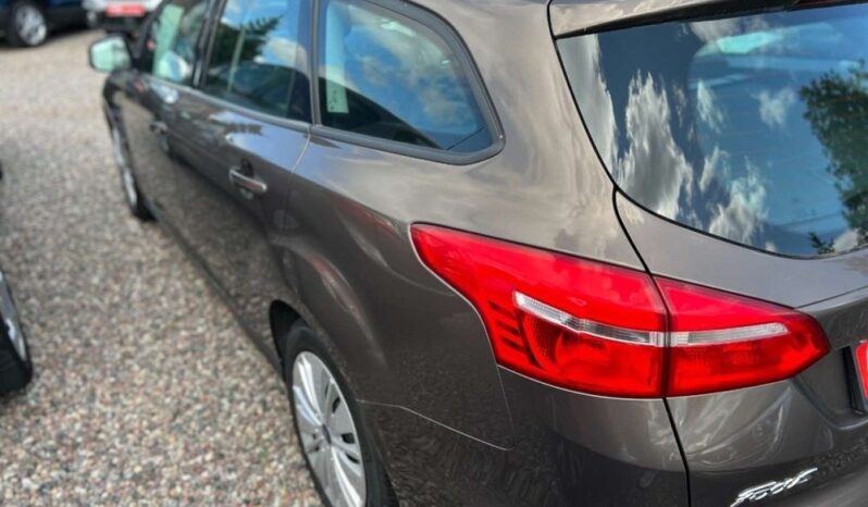 FORD Focus  | FWD (przód) | Manualna | 95 KM | Brązowy full