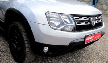 DACIA Duster  | 4×4 (stały) | Manualna | 114 KM | Srebrny full
