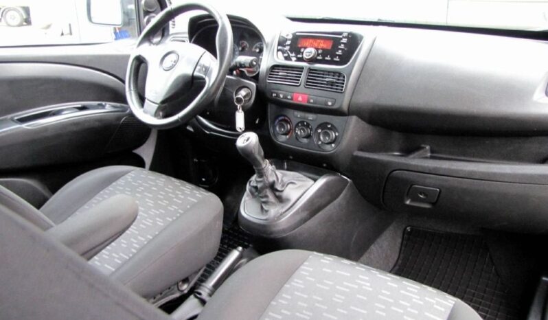 OPEL Combo | FWD (przód) | Manualna | 95 KM | Szary full