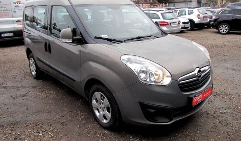OPEL Combo | FWD (przód) | Manualna | 95 KM | Szary full