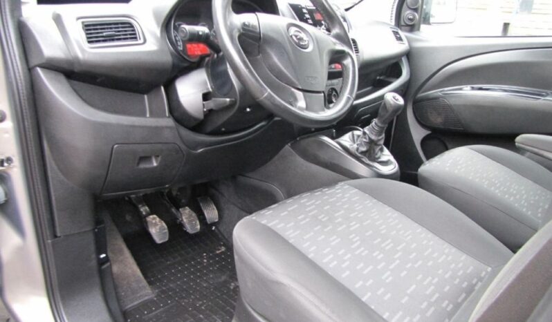 OPEL Combo | FWD (przód) | Manualna | 95 KM | Szary full