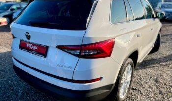 SKODA Kodiaq  | FWD (przód) | Manualna | 150 KM | Biały full