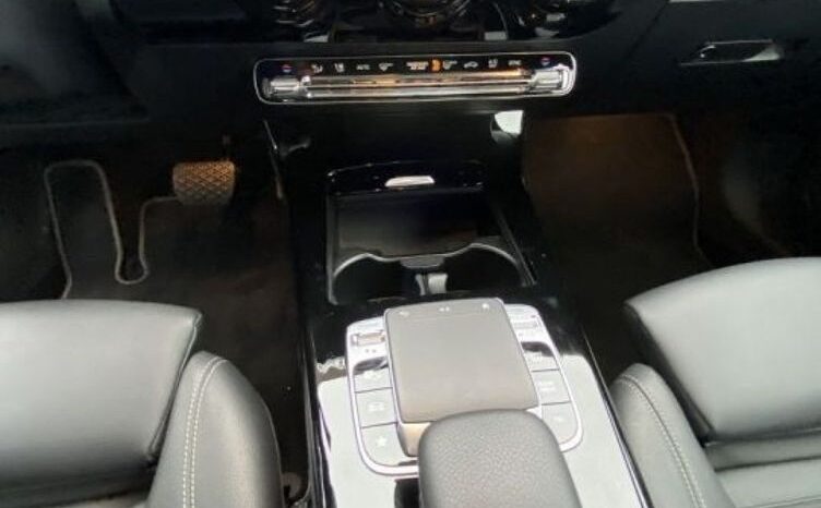 MERCEDES-BENZ Klasa A | 4×4 (doł. automatycznie) | Automatyczna | 218 KM | Czarny full