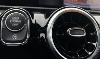 MERCEDES-BENZ Klasa A | 4×4 (doł. automatycznie) | Automatyczna | 218 KM | Czarny full