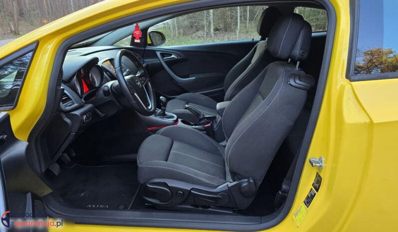 OPEL Astra | FWD (przód) | Manualna | 180 KM | Żółty full