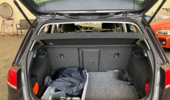 VOLKSWAGEN Golf  | FWD (przód) | Manualna | 125 KM | Szary full