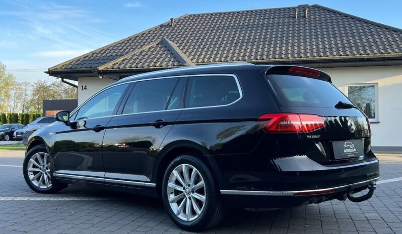 VOLKSWAGEN   Passat     190 KM    Automatyczna    4×4 (doł. automatycznie)    Czarny full