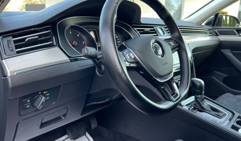 VOLKSWAGEN   Passat     190 KM    Automatyczna    4×4 (doł. automatycznie)    Czarny full