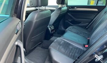 VOLKSWAGEN   Passat     190 KM    Automatyczna    4×4 (doł. automatycznie)    Czarny full