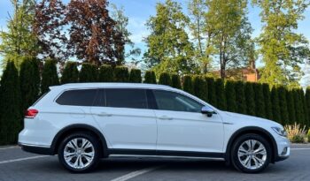VOLKSWAGEN   Passat     190 KM    Automatyczna    4×4 (stały)    Biały full