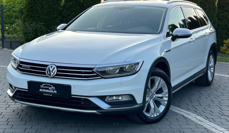 VOLKSWAGEN   Passat     190 KM    Automatyczna    4×4 (stały)    Biały full