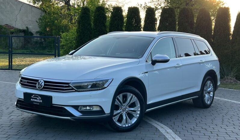 VOLKSWAGEN   Passat     190 KM    Automatyczna    4×4 (stały)    Biały full