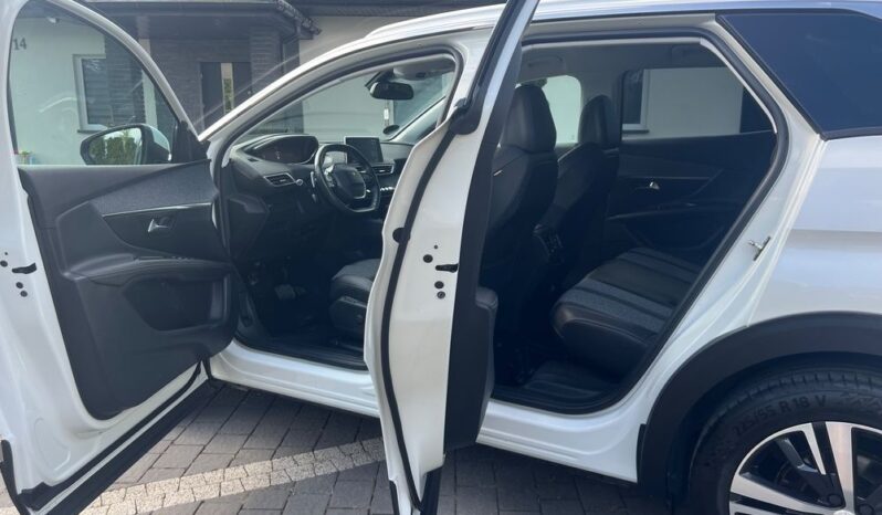 PEUGEOT   3008     165 KM    Automatyczna    FWD (przód)    Biały full